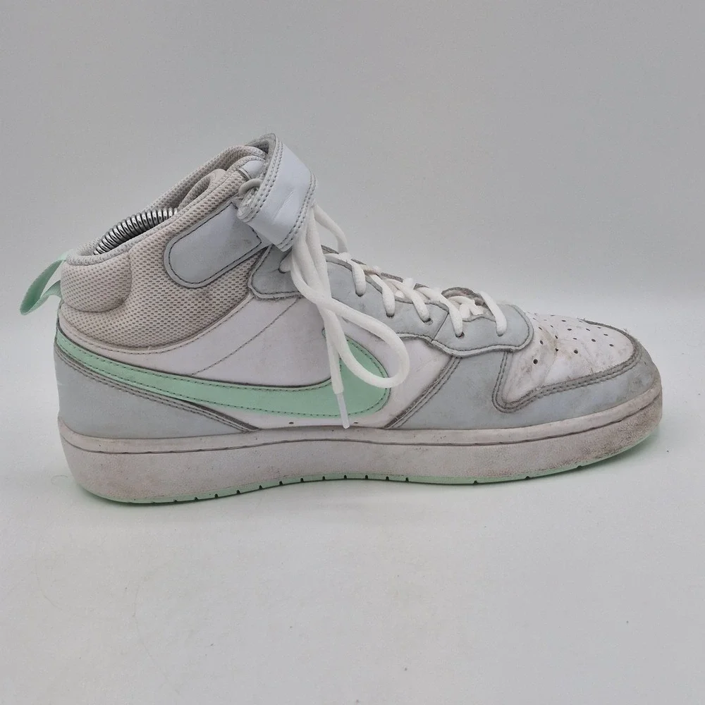 Nike High Top Shoes Youth Size‎ 6.5Y White Gray Mint Strap Basketball CD7782-011